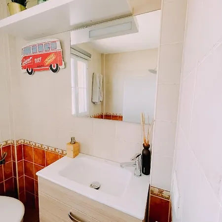 Apartment Mika's House *